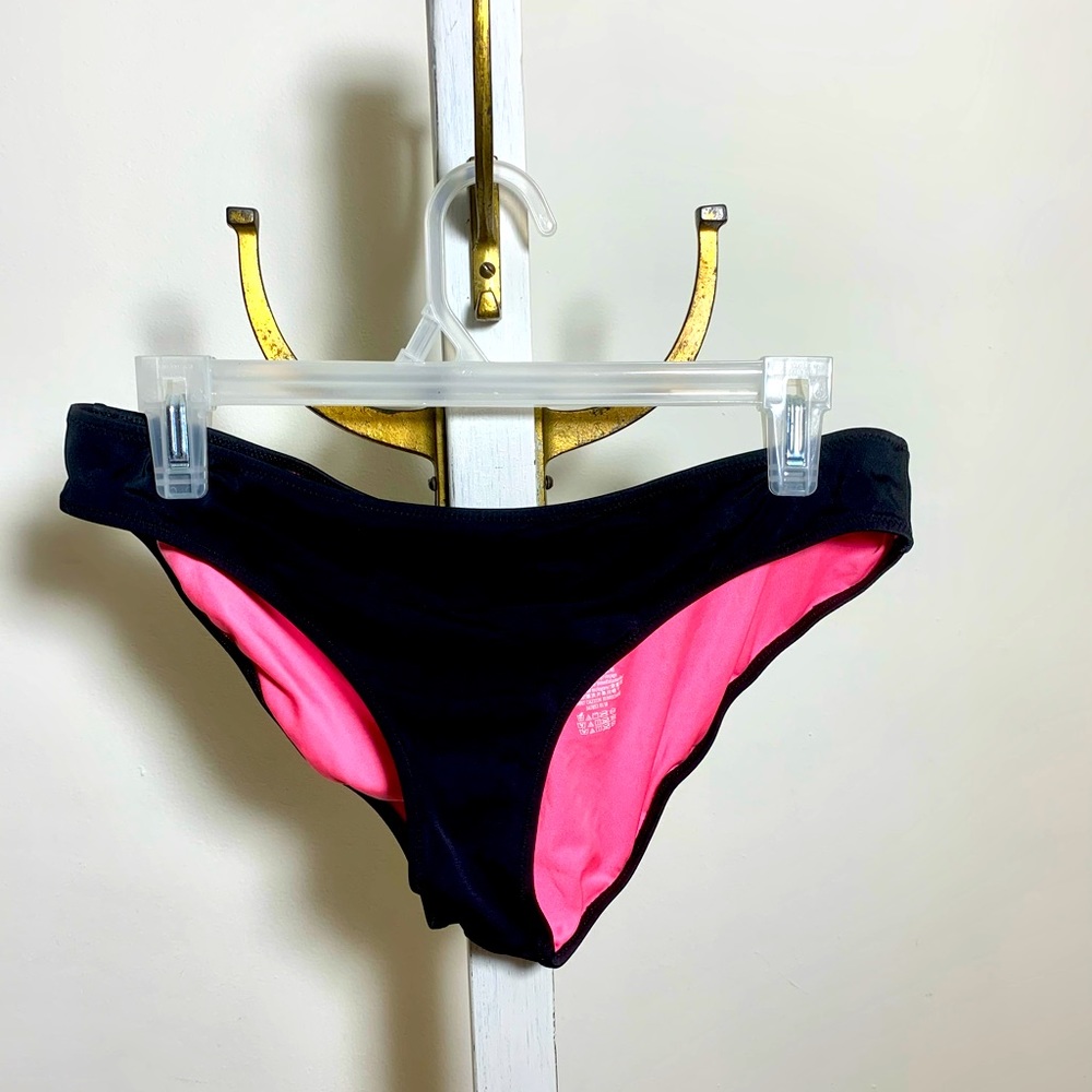 Victoria’s Secret’s PINK bikini bottoms